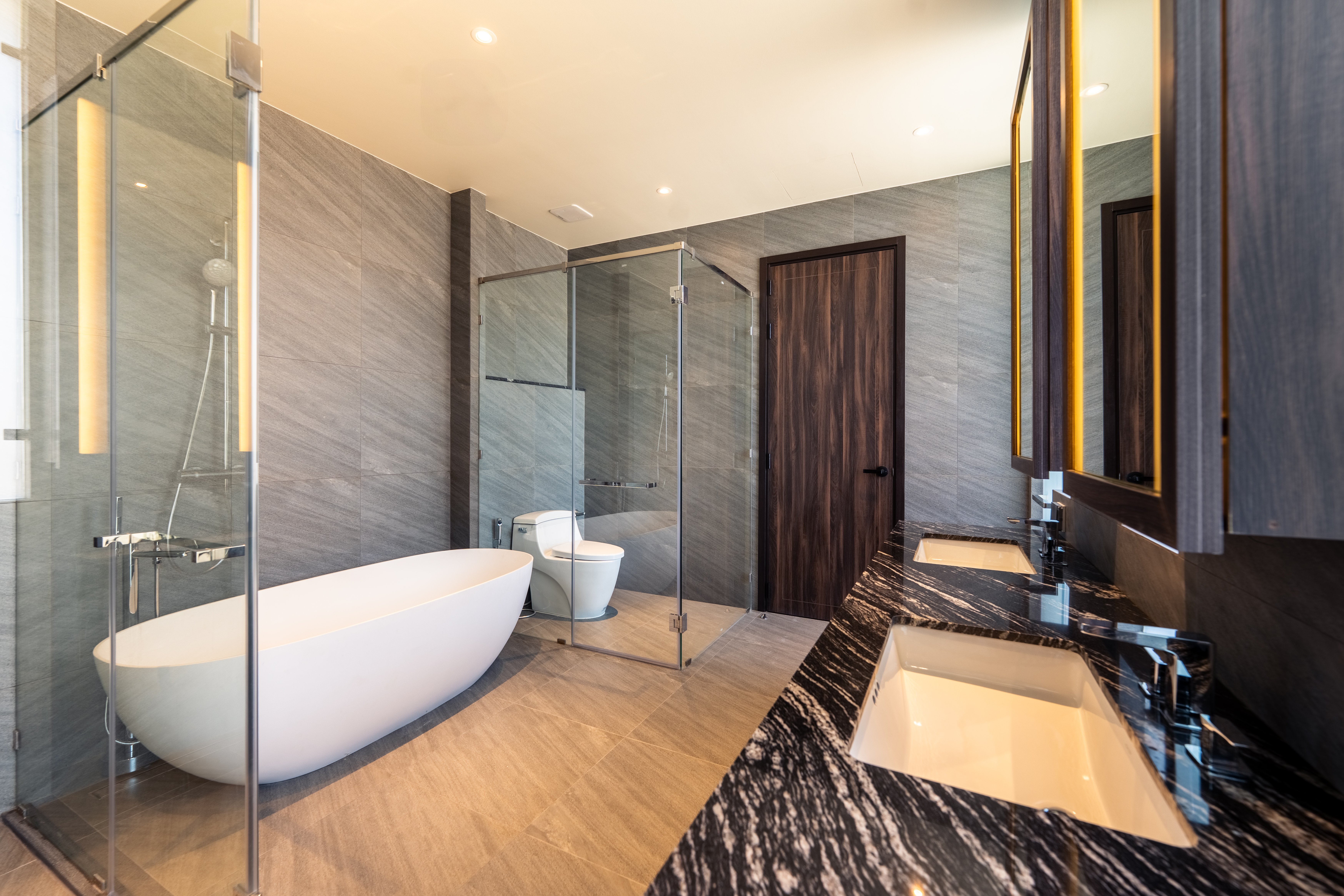 The Ozone Grand Residences 10